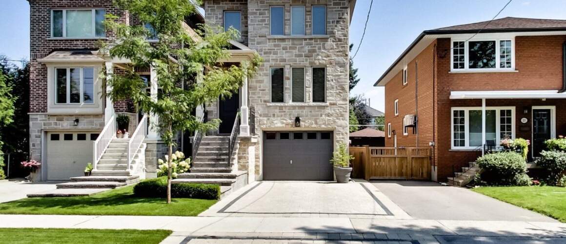 Stucco Homes in Greater Toronto